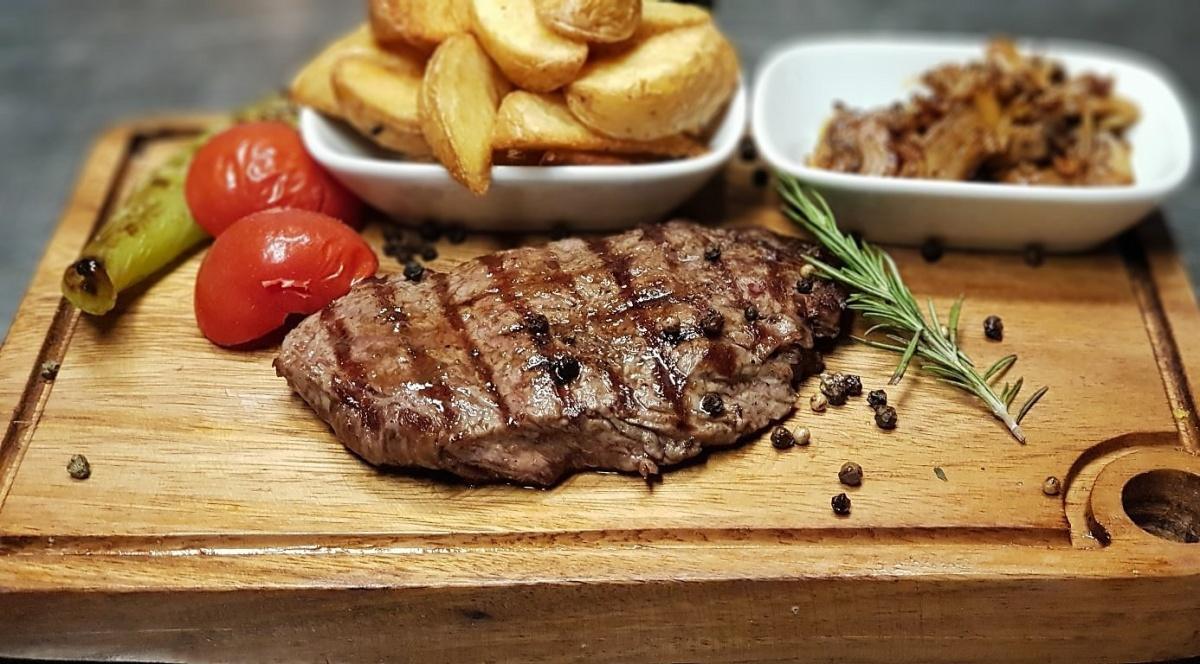 MIVAN RESTAURANT & CAFE