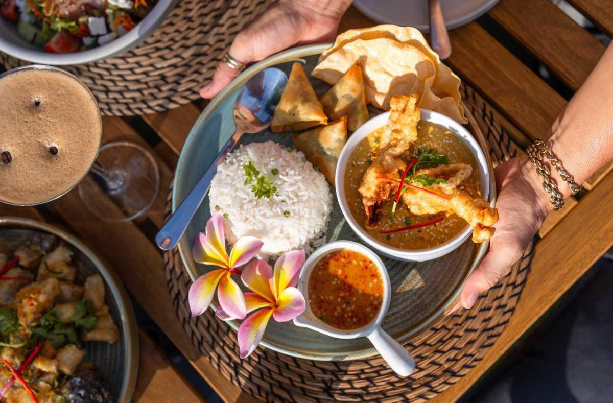 BARRACUDA ON THE BEACH 