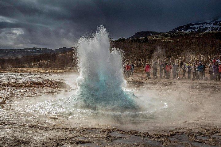 GOLDEN CIRCLE CLASSIC DAY TOUR FROM REYKJAVIK