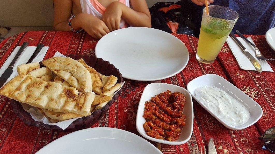 ISTANBUL KEBAB CAFE & RESTAURANTE