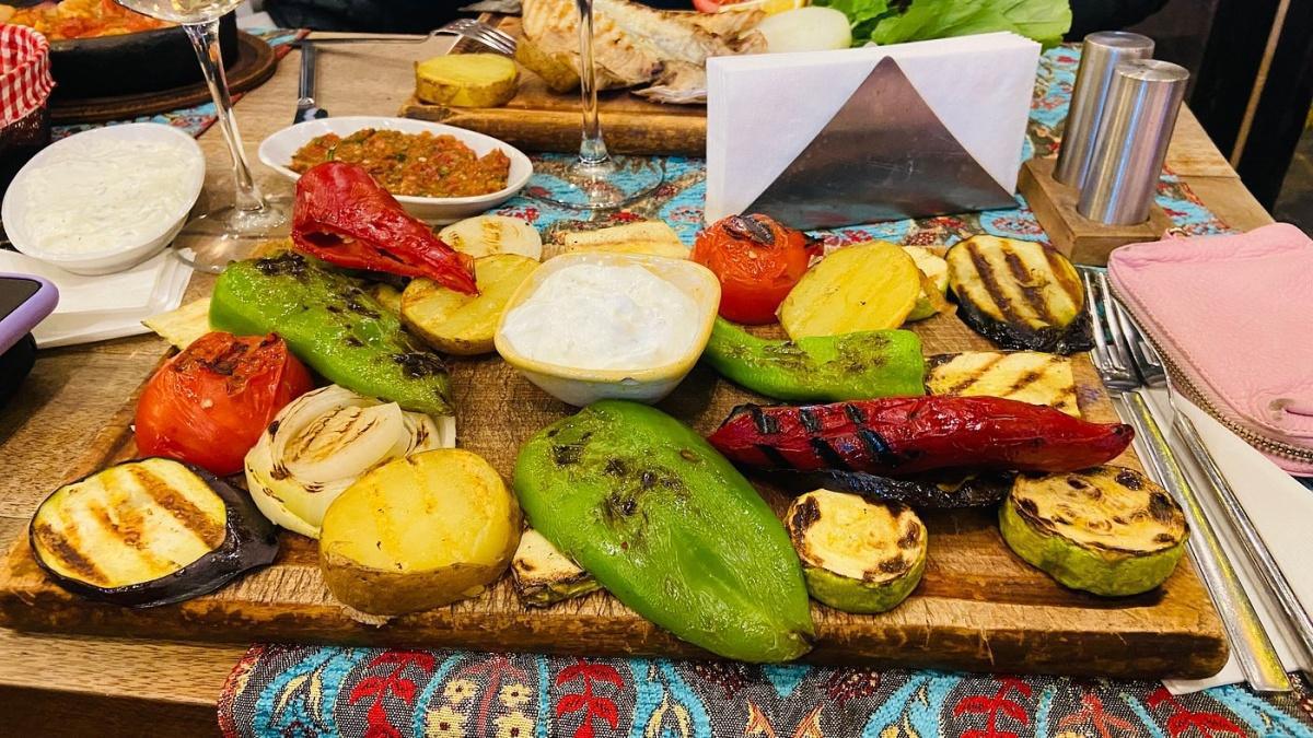 SEABREEZE LOUNGE ROOFTOP RESTAURANT SEABREEZE LOUNGE ROOFTOP RESTAURANT