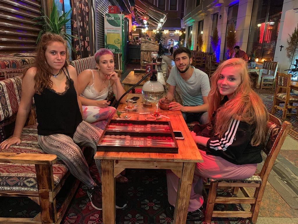 MIRAN NARGILE CAFE MIRAN NARGILE CAFE