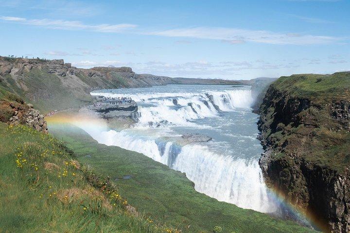 GOLDEN CIRCLE, FRIDHEIMAR FARM & HORSES SMALL GROUP TOUR FROM REYKJAVIK