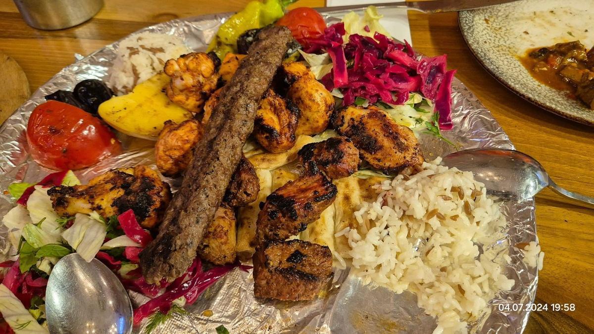 OLD HIPODROM TERASRESTAURANT OLD HIPODROM TERASRESTAURANT