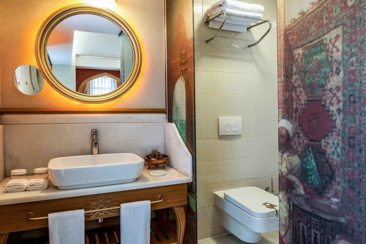 HOTEL SULTANIA HOTEL SULTANIA