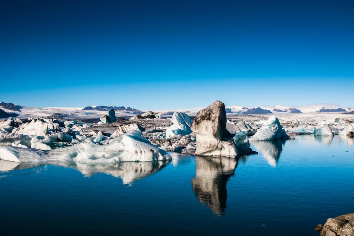 BUSTRAVEL ICELAND