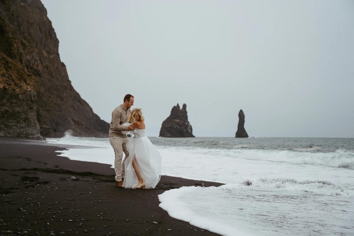 CAROLINE VABRIT PHOTOGRAPHY - ICELAND ELOPEMENT AND ENGAGEMENT