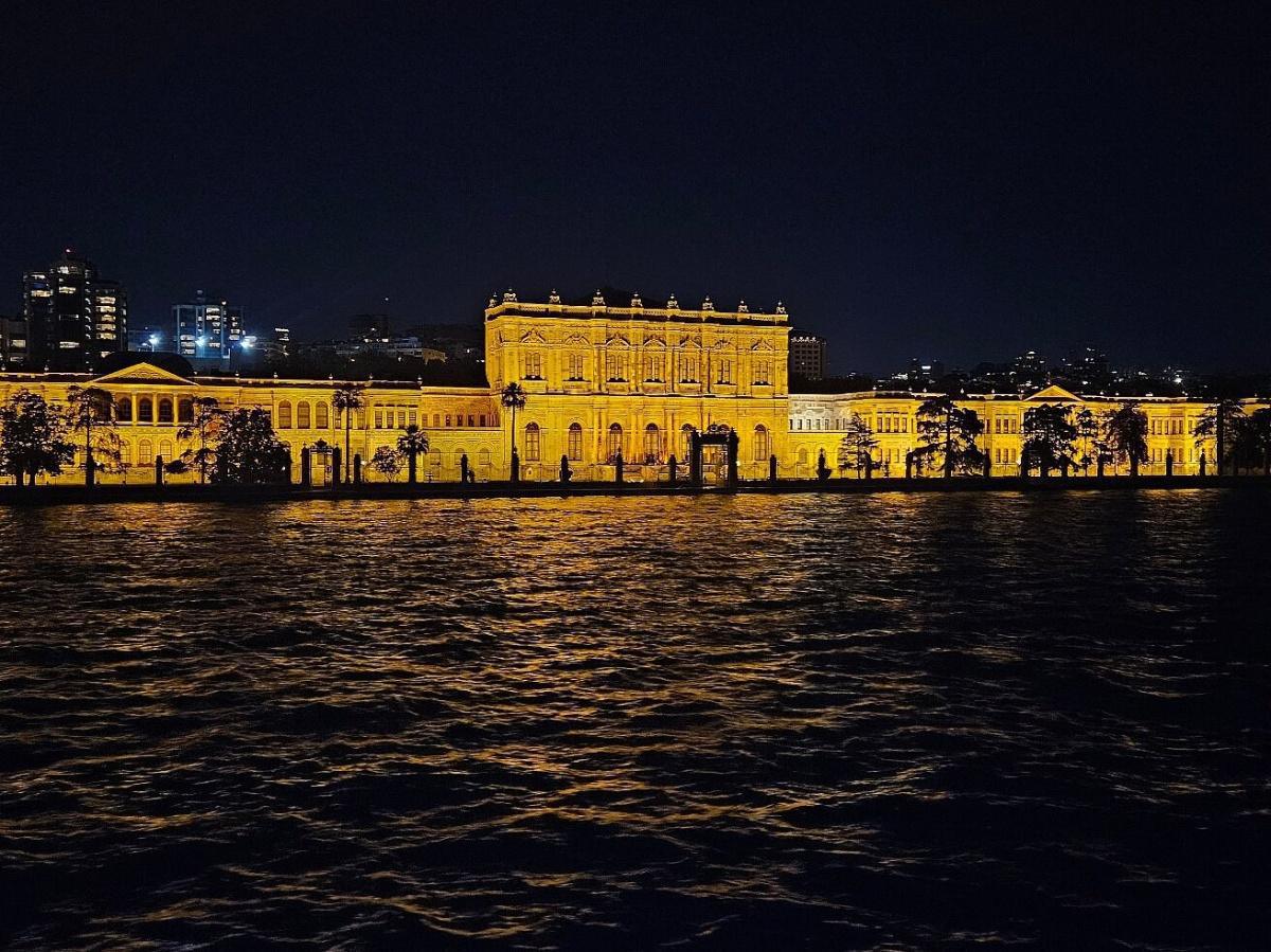 BOSPHORUS NIGHT CRUISE WITH DINNER, SHOW AND PRIVATE TABLE