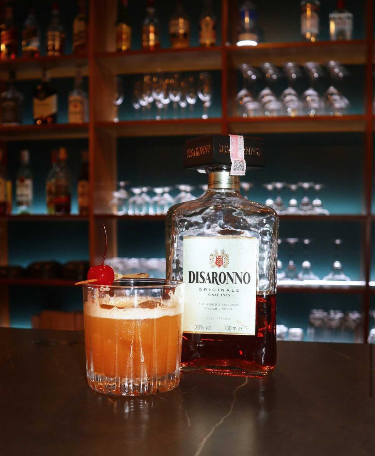 THE GARDEN LAMAI THE GARDEN LAMAI