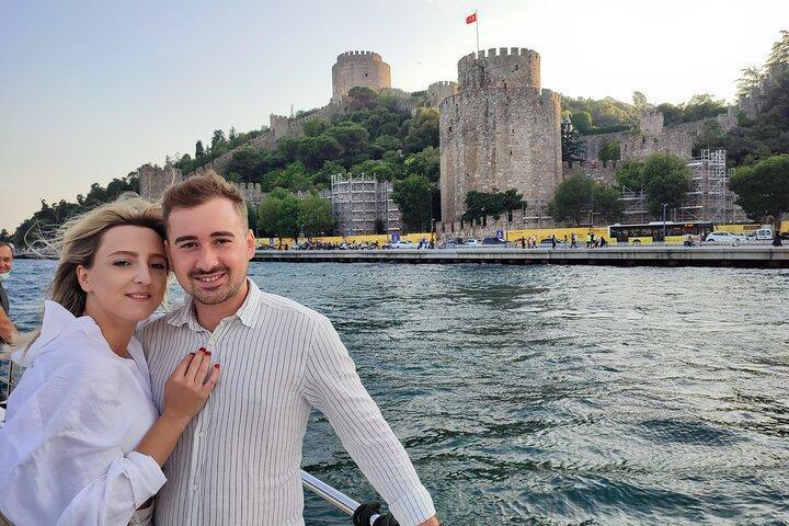 BOSPHORUS YACHT CRUISE WITH STOPOVER ON THE ASIAN SIDE BOSPHORUS YACHT CRUISE WITH STOPOVER ON THE ASIAN SIDE