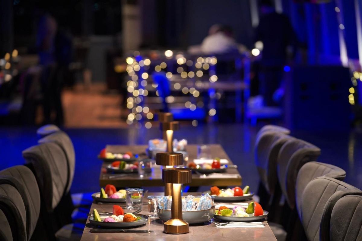 BOSPHORUS DINNER CRUISE WITH LIVE PERFORMANCE BOSPHORUS DINNER CRUISE WITH LIVE PERFORMANCE