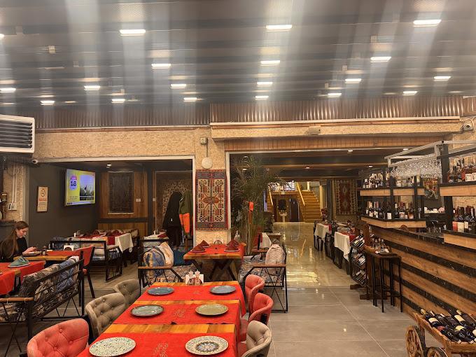 HIDDEN GARDEN HIDDEN GARDEN