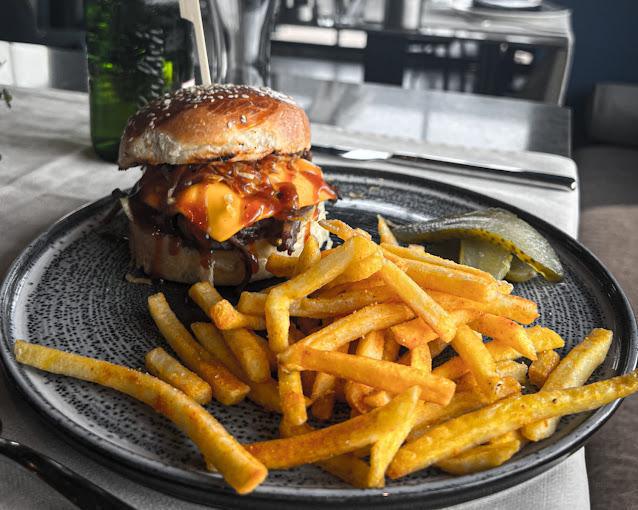 ROOF 106 - BAR & RESTAURANT WITH PANORAMIC VIEW ROOF 106 - BAR & RESTAURANT WITH PANORAMIC VIEW