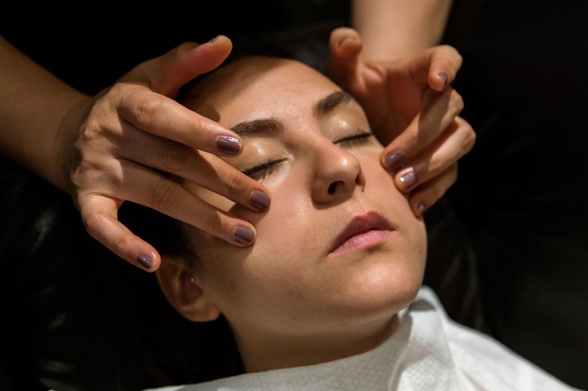 BI'MASAJ CEVAHIR BI'MASAJ CEVAHIR