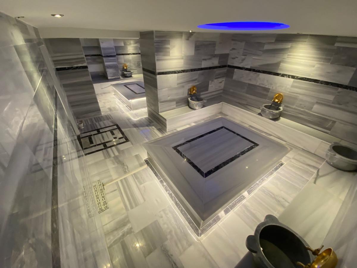 DELUXE LIFE SPA & WELLNESS DELUXE LIFE SPA & WELLNESS