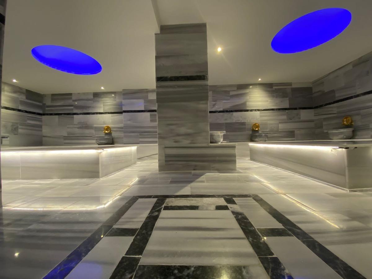 DELUXE LIFE SPA & WELLNESS