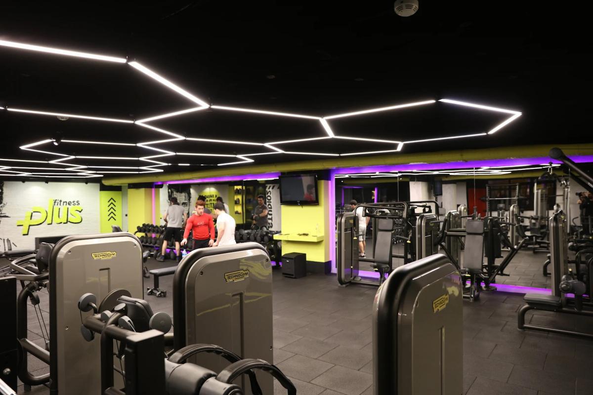 PLUS FITNESS CLUB PLUS FITNESS CLUB
