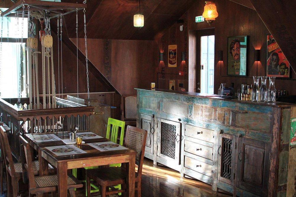 HRADLESTIN HRADLESTIN