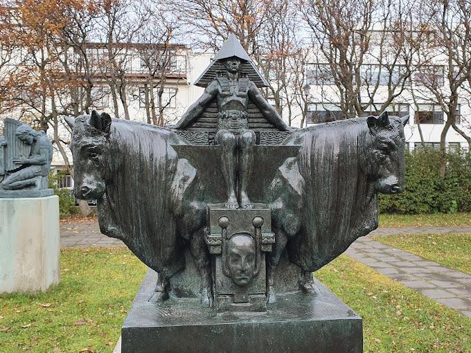 THE EINARS JÓNSSON MUSEUM OF ART THE EINARS JÓNSSON MUSEUM OF ART