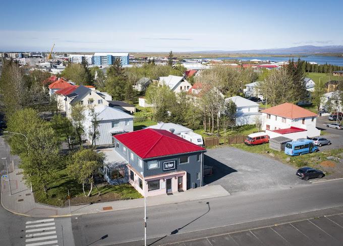 RIDE WITH THE LOCALS RIDE WITH THE LOCALS