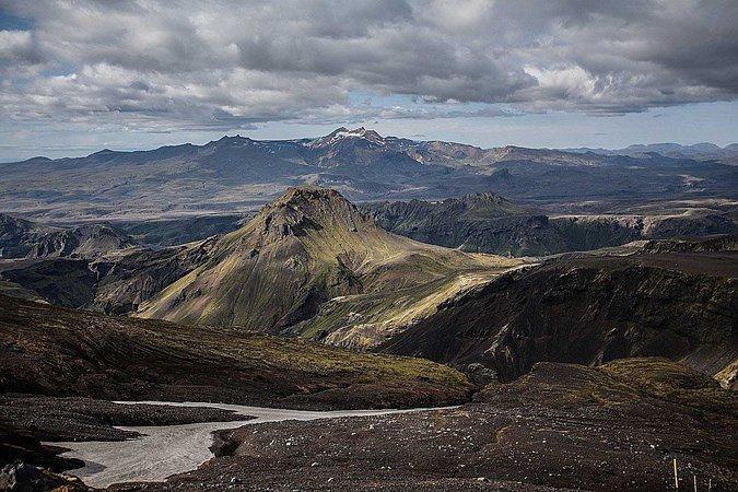 ICELANDIC MOUNTAIN GUIDES ICELANDIC MOUNTAIN GUIDES