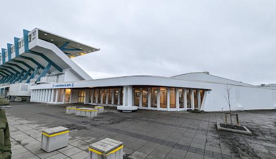 LAUGARDALSLAUG LAUGARDALSLAUG