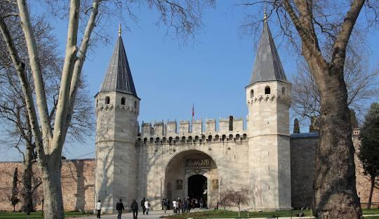 TOPKAPI PALACE MUSEUM TOPKAPI PALACE MUSEUM
