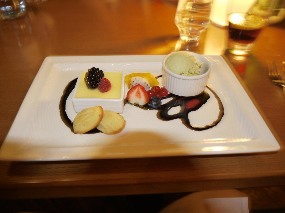 WHITE ORCHID RESTAURANT WHITE ORCHID RESTAURANT