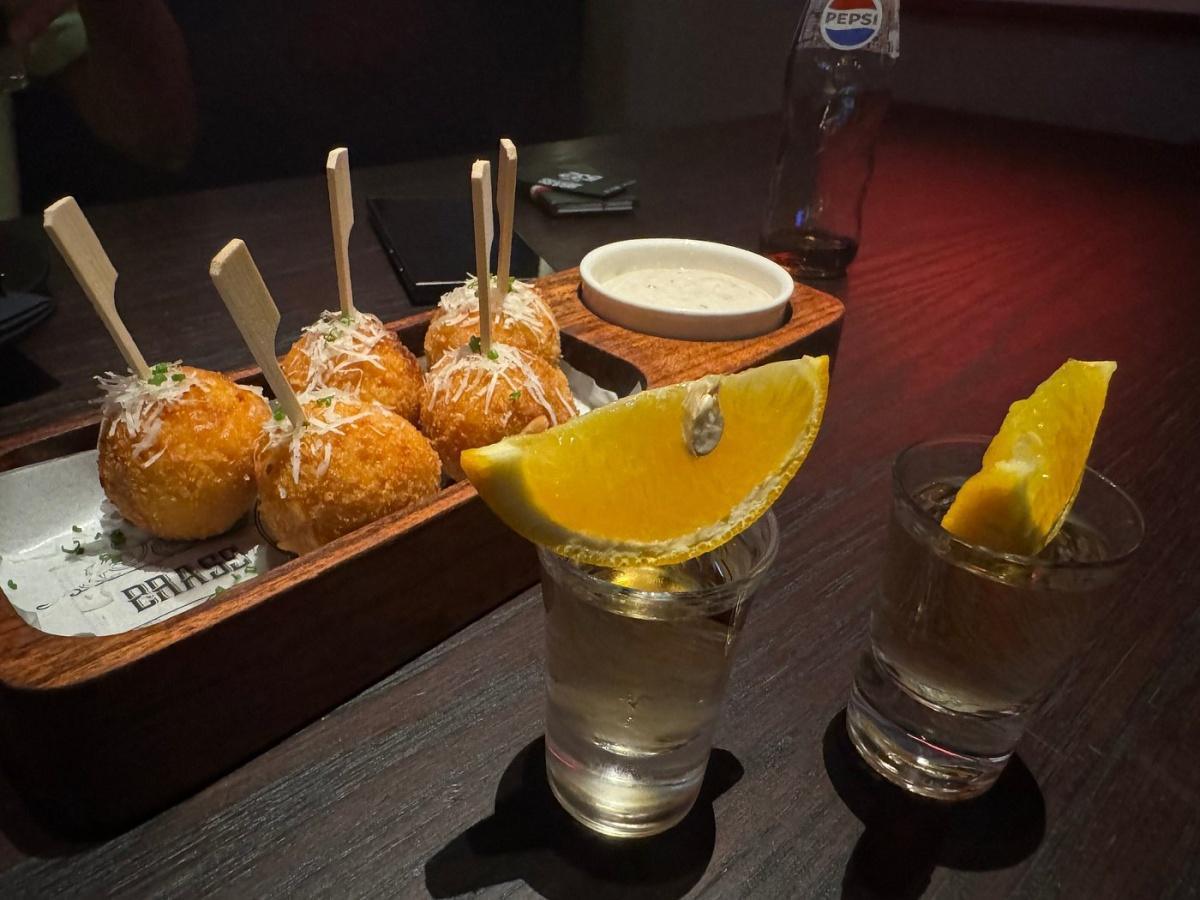 BRASS MONKEY - CITY WALK