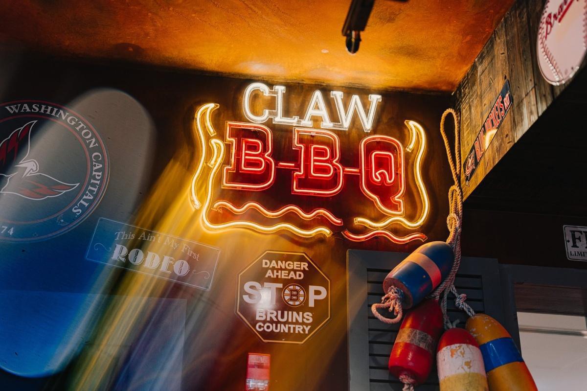 CLAW BBQ THE PALM CLAW BBQ THE PALM