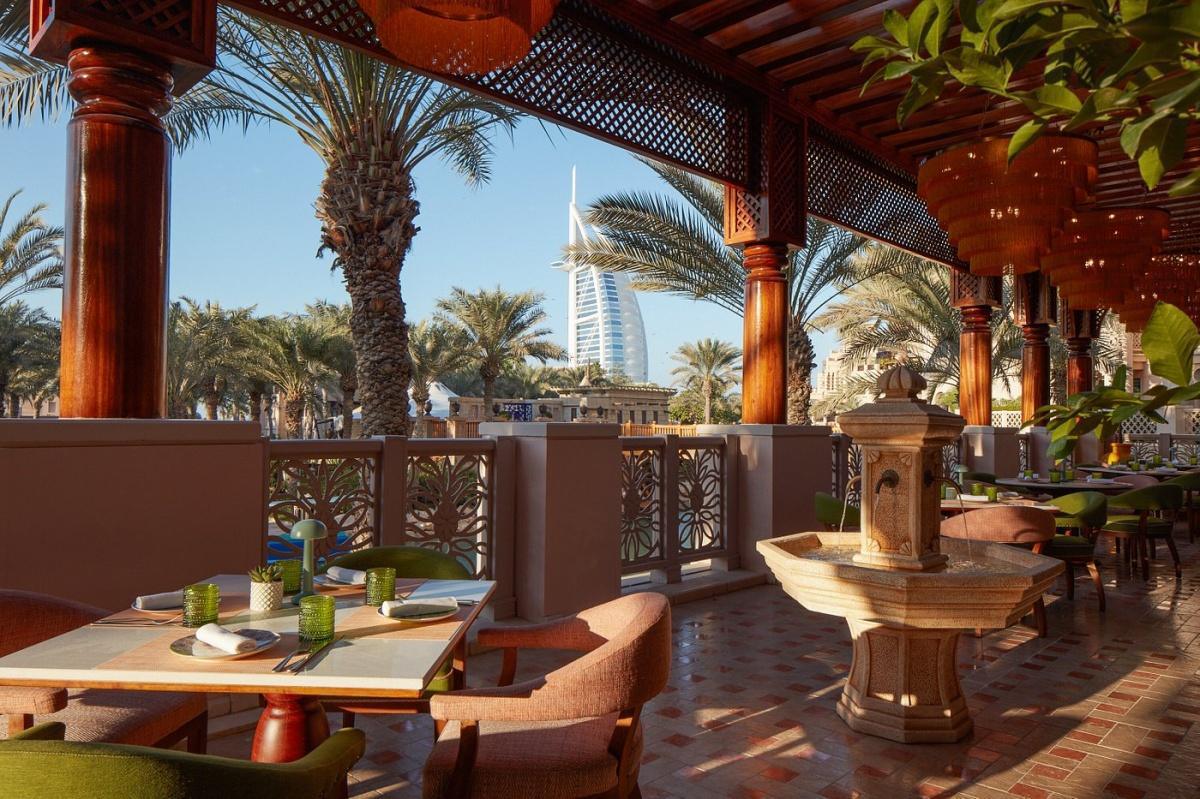 AL NAFOORAH - JUMEIRAH AL QASR