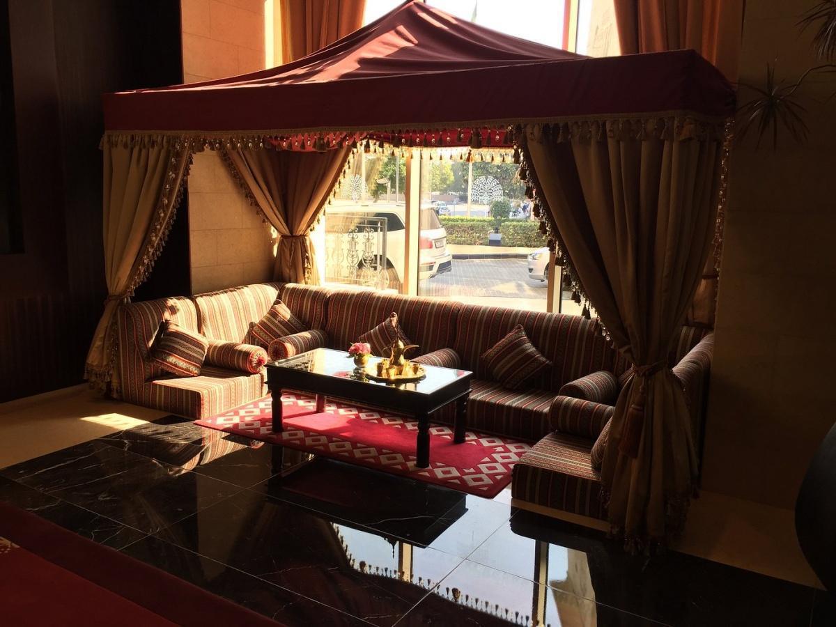 RAFFLES DUBAI