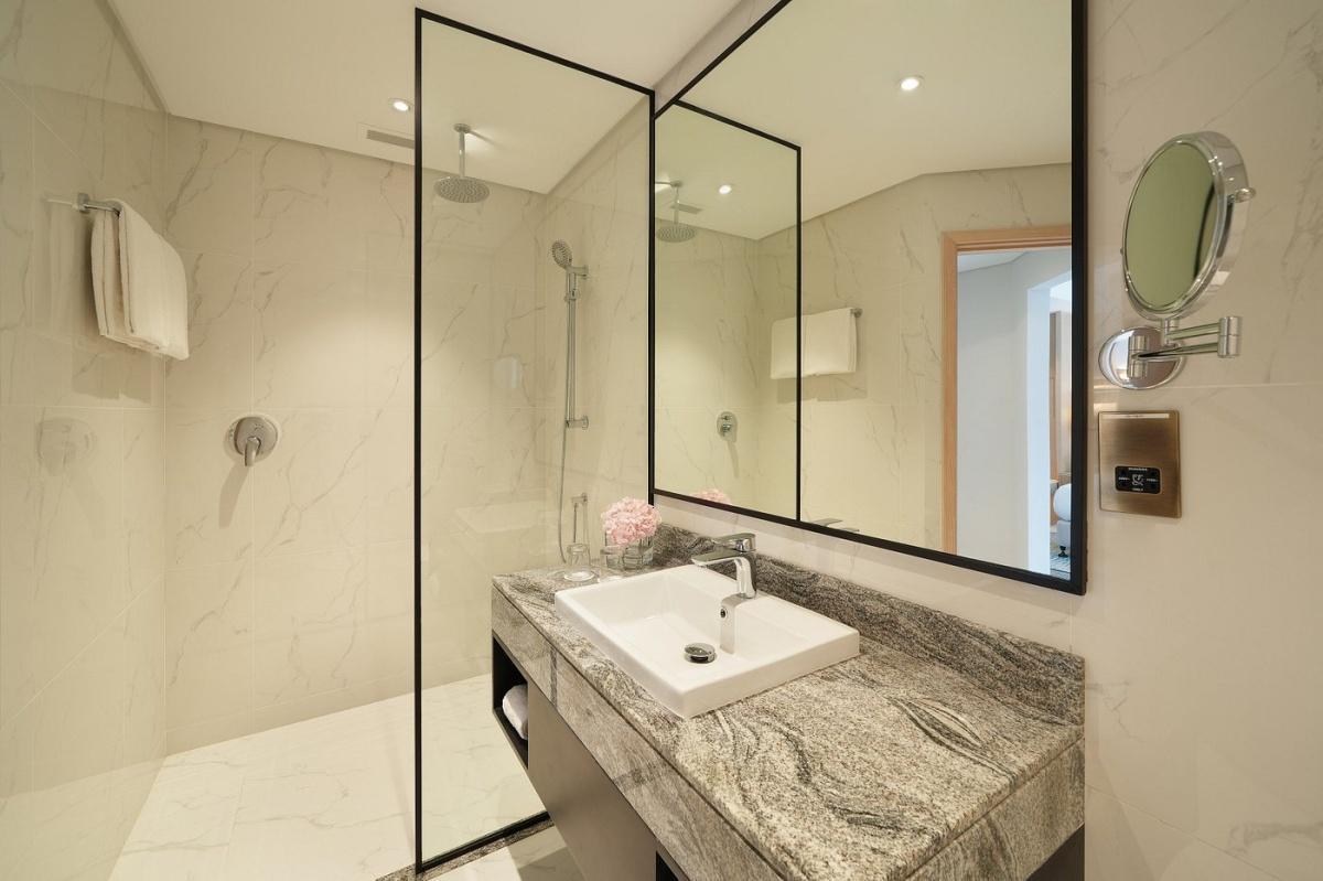 ARABIAN PARK DUBAI, AN EDGE BY ROTANA HOTEL