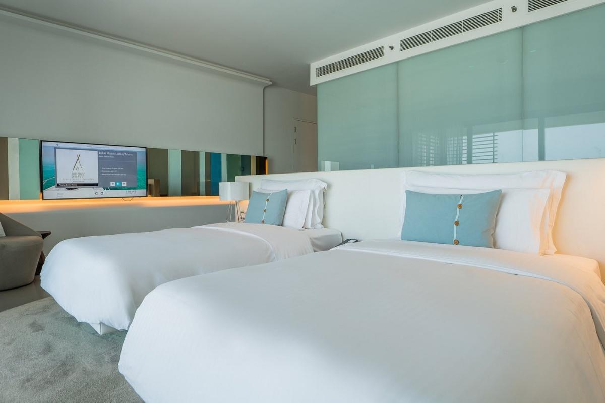 NIKKI BEACH RESORT & SPA DUBAI