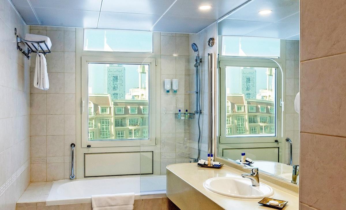 SWISSOTEL AL MUROOJ DUBAI