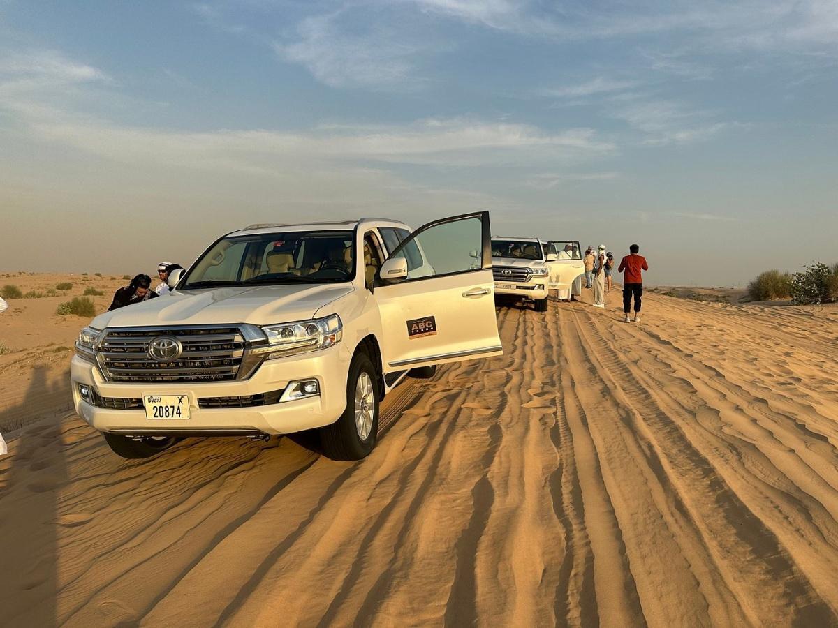 DUBAI DESERT SAFARI DUNE BASHING DUBAI DESERT SAFARI DUNE BASHING