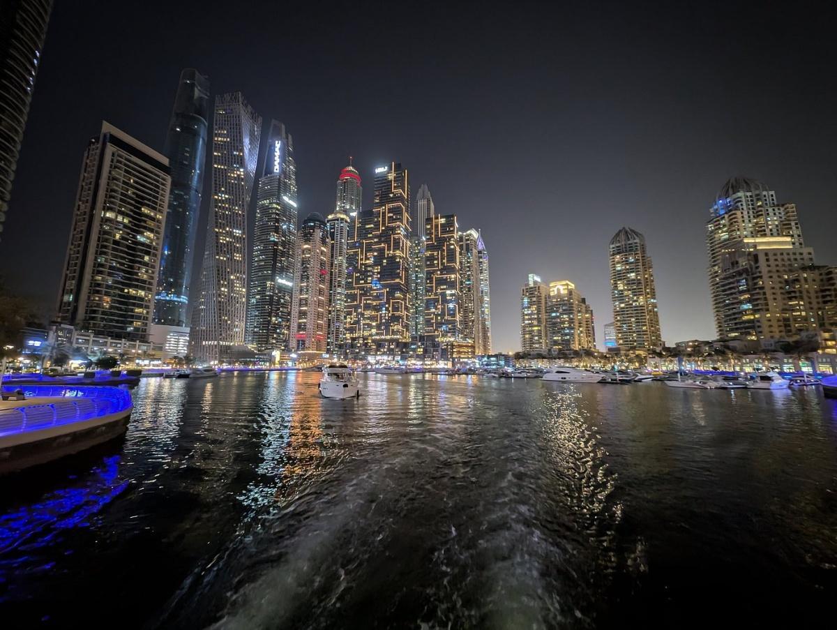 PRIVATE SMALL-GROUP DUBAI MARINA BOAT TOUR