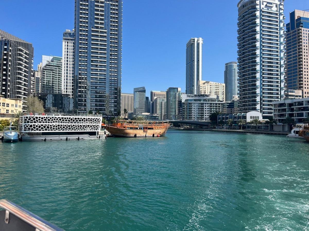 DUBAI MARINA YACHT TOUR