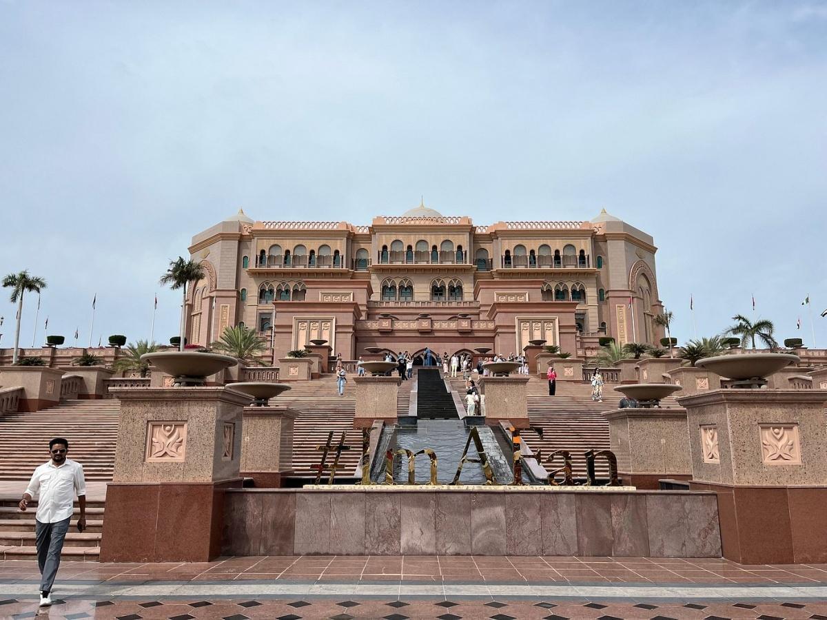 ABU DHABI PRIVATE CITY TOUR