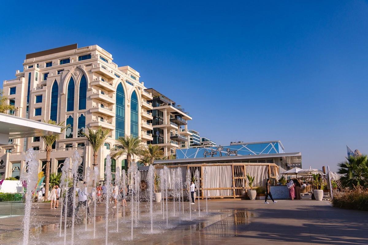 PALM WEST BEACH BY DUBAI RETAIL