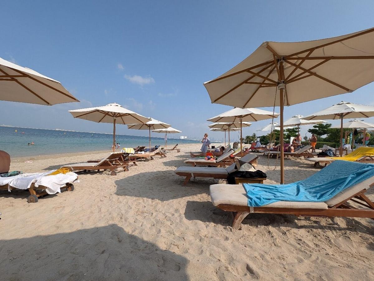 DUBAI ISLANDS BEACH DUBAI ISLANDS BEACH