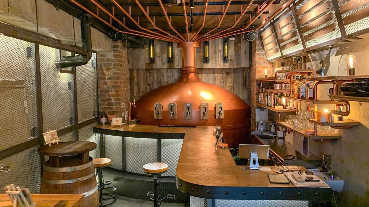 CRAFT BEER FACTORY SHINJUKU ALE