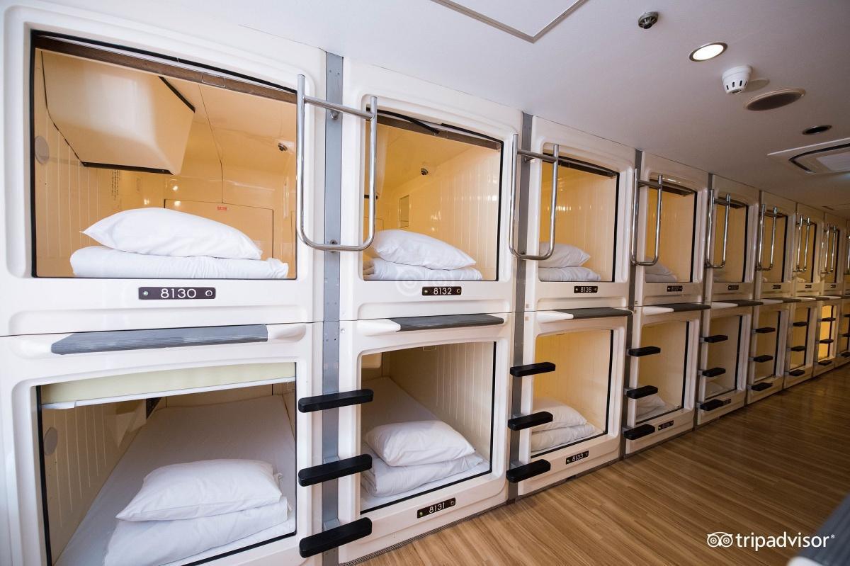 SHINJUKU KUYAKUSHOMAE CAPSULE HOTEL