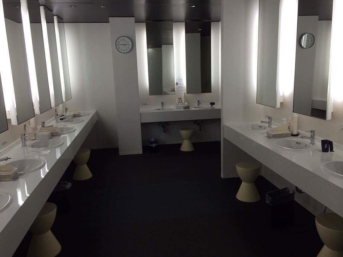 FIRST CABIN HANEDA TERMINAL 1 FIRST CABIN HANEDA TERMINAL 1