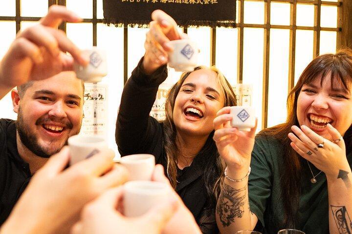 SHINJUKU LOCAL BAR HOPPING TOUR 3 AUTHENTIC IZAKAYAS