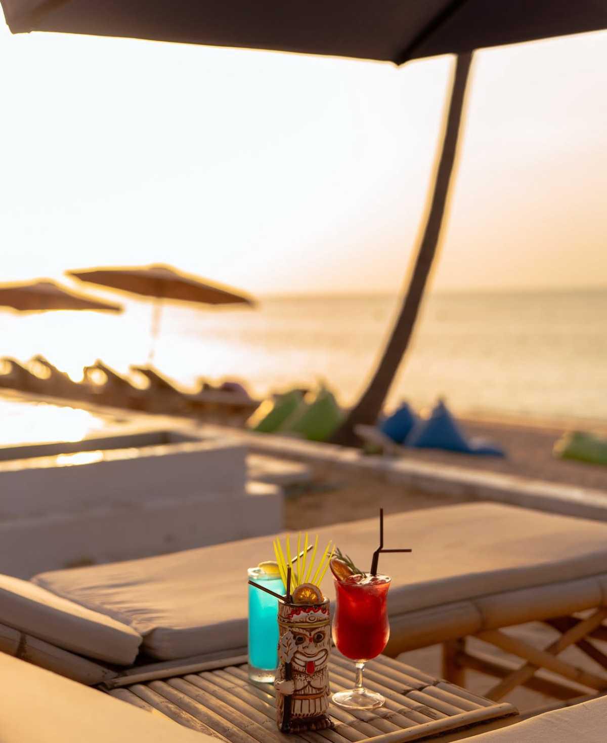 TWO PALMS BEACH CLUB TWO PALMS BEACH CLUB