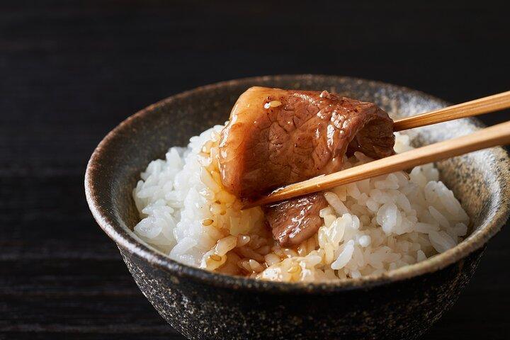 TOKYO NIGHT FOODIE TOUR IN SHINJUKU