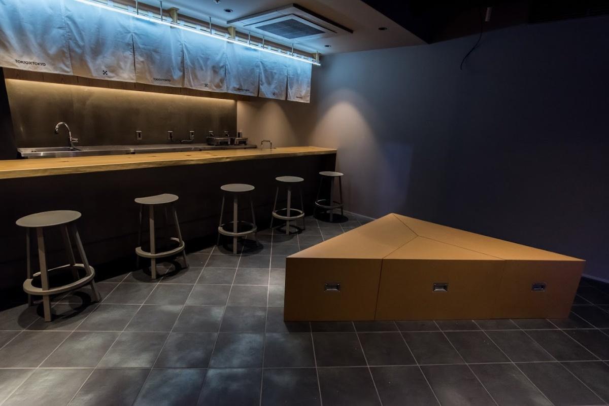 TOKIO TOKYO TOKIO TOKYO