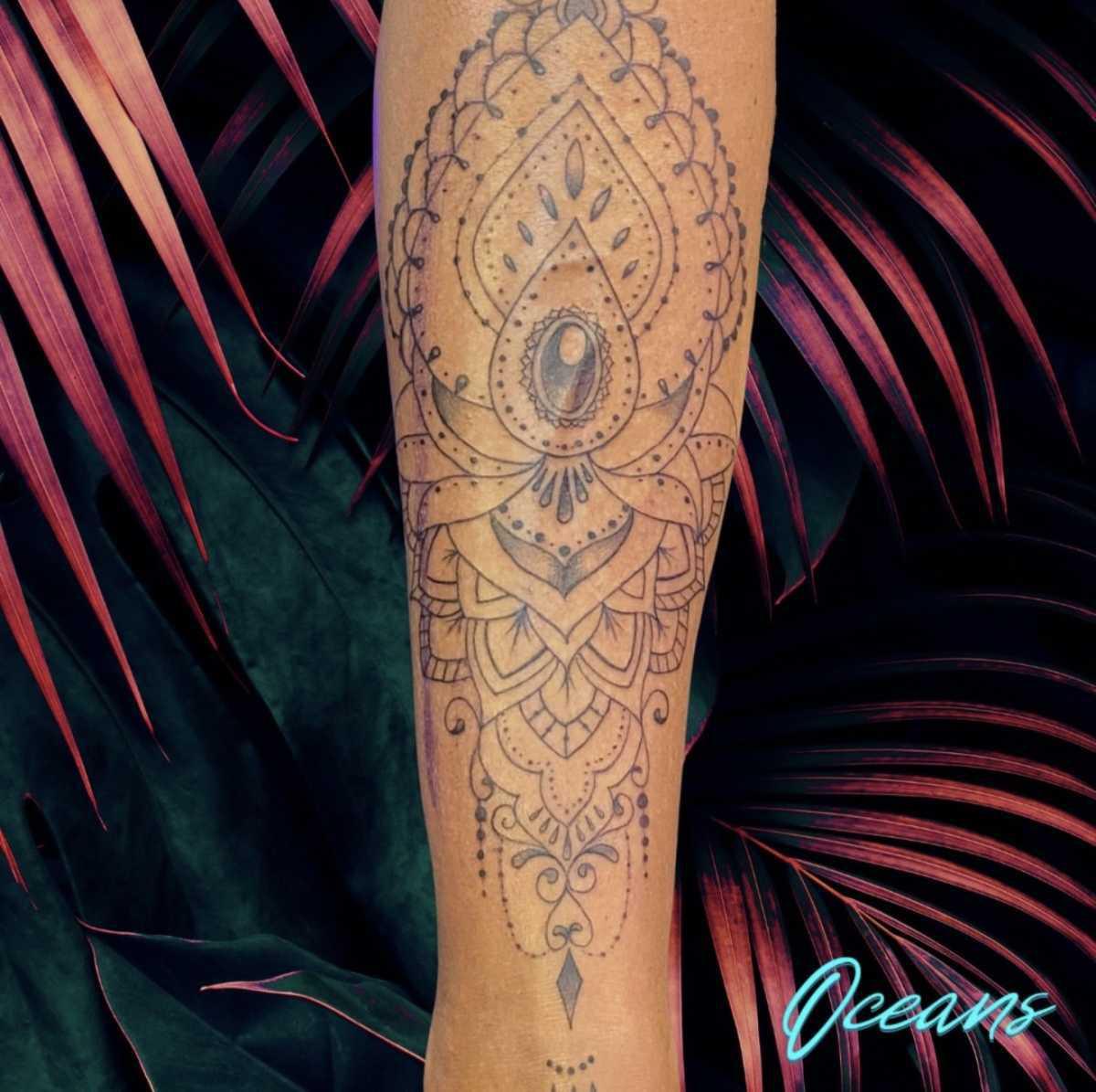 OCEANS INK & FASHION OCEANS INK & FASHION