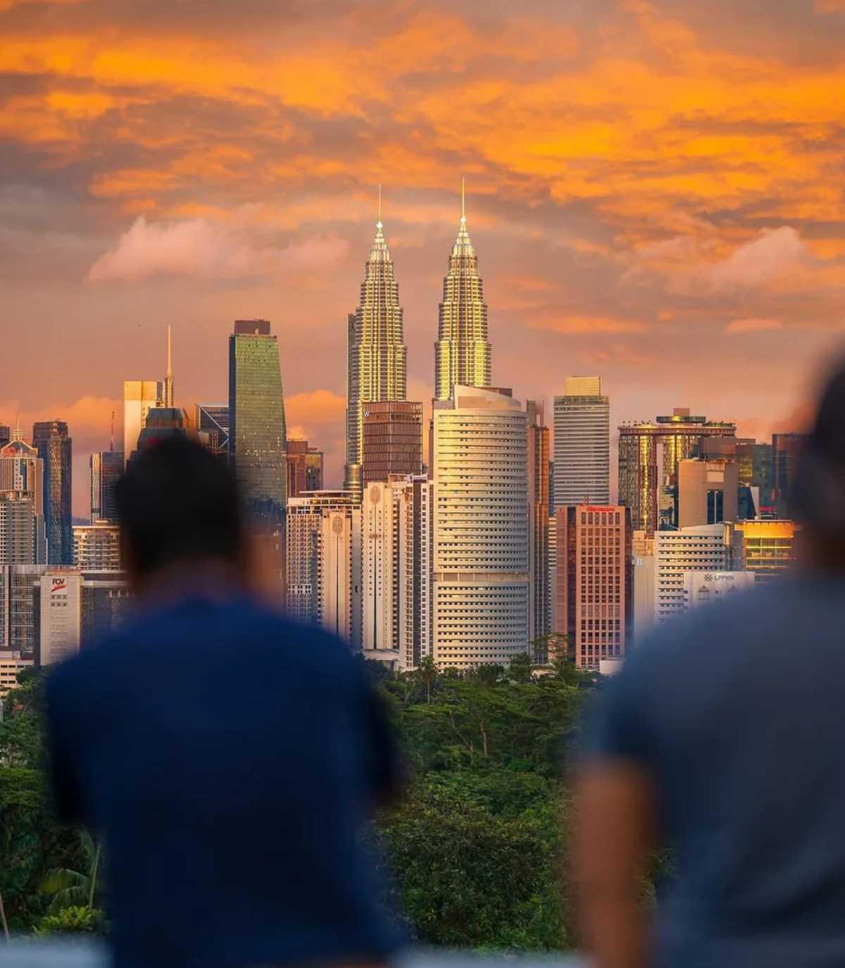 PETRONAS TWIN TOWER PETRONAS TWIN TOWER